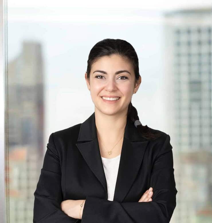 Avukat Aslı Tarhan